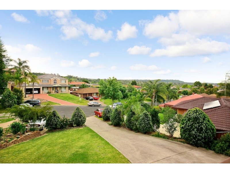 13 Derwent Place, Kearns NSW 2558