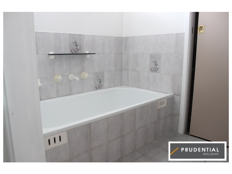 126 Gould Road, Eagle Vale NSW 2558