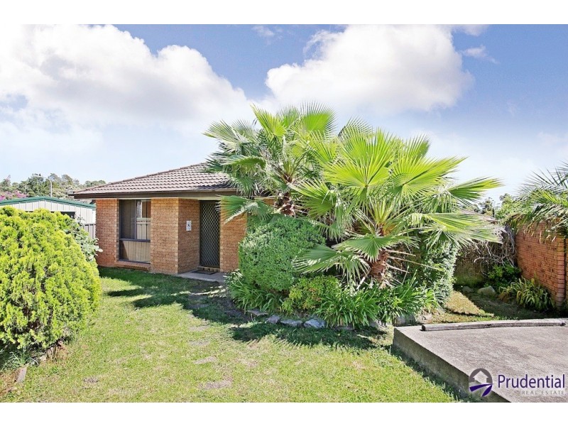 15B Lorenzo Crescent, Rosemeadow NSW 2560
