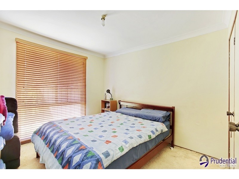 15B Lorenzo Crescent, Rosemeadow NSW 2560