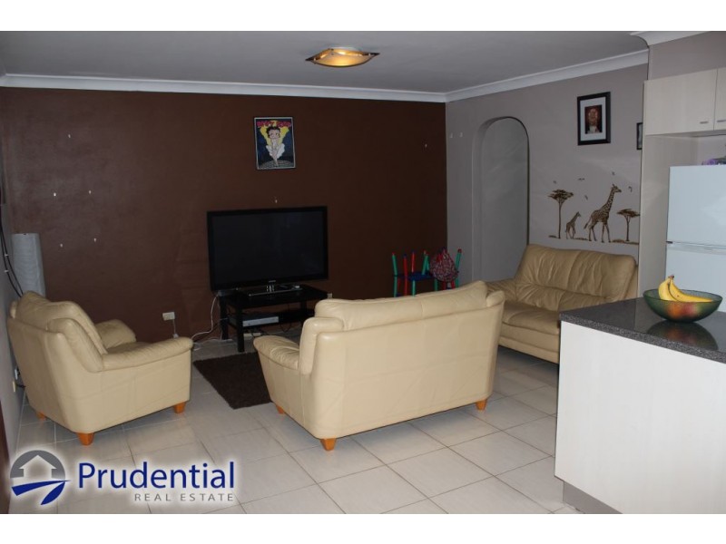 6/18 Westmoreland Road, Minto NSW 2566
