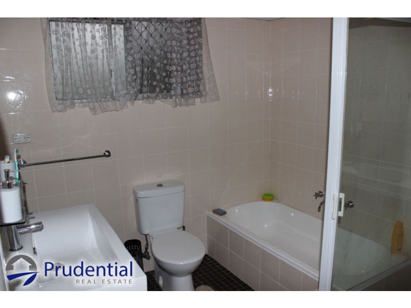 6/18 Westmoreland Road, Minto NSW 2566