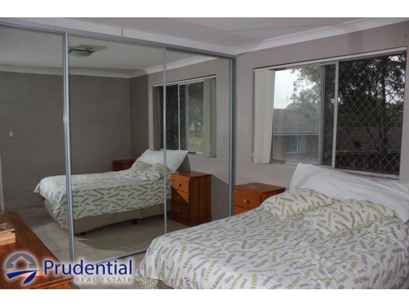6/18 Westmoreland Road, Minto NSW 2566