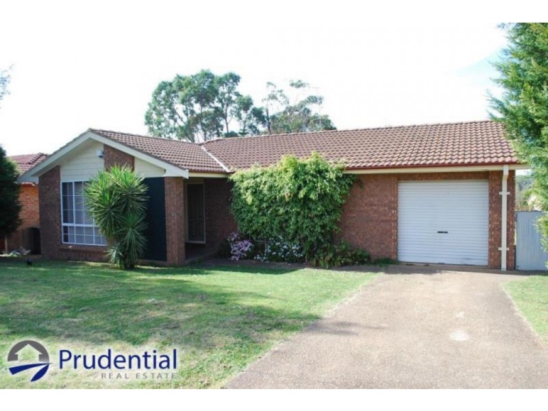 7 Karrabul Road, St Helens Park NSW 2560