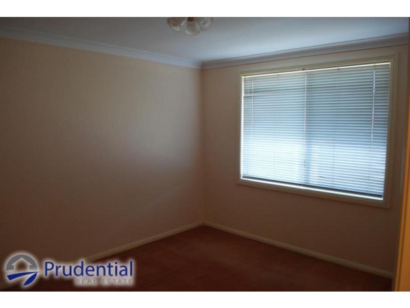 47A Larapinta Crescent, St Helens Park NSW 2560