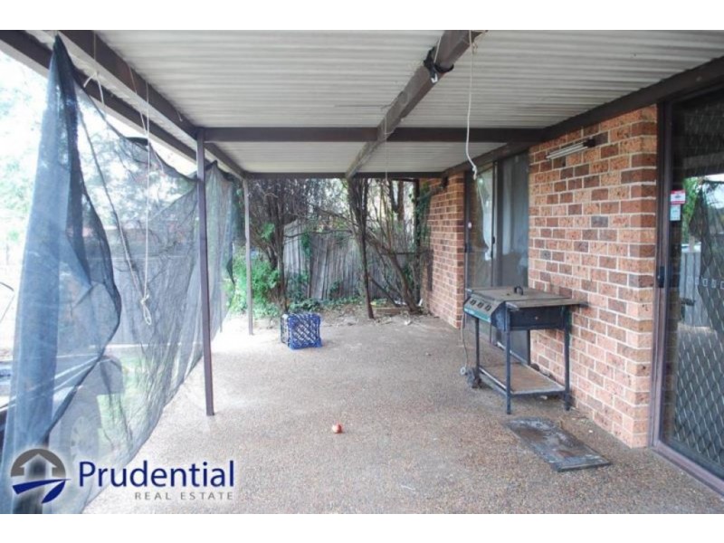 6 Longreef Crescent, Woodbine NSW 2560