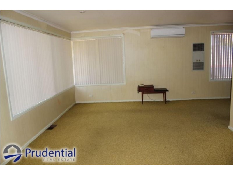 17 Illawara Road, Leumeah NSW 2560