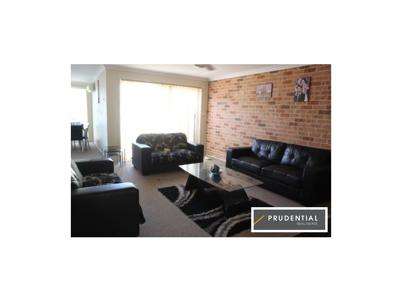2/12 Rees Close, Eagle Vale NSW 2558