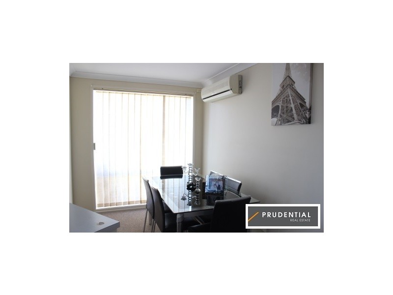 2/12 Rees Close, Eagle Vale NSW 2558