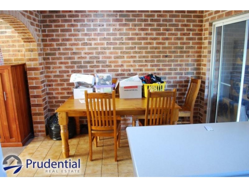 2 Bonniefield Close, Catherine Field NSW 2557