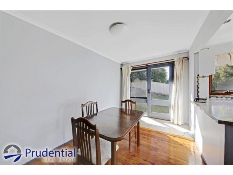 3 Cobb Place, Ambarvale NSW 2560