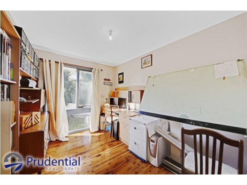 3 Cobb Place, Ambarvale NSW 2560