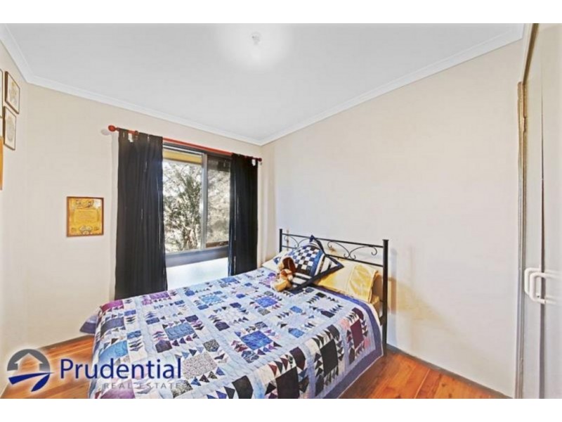 3 Cobb Place, Ambarvale NSW 2560