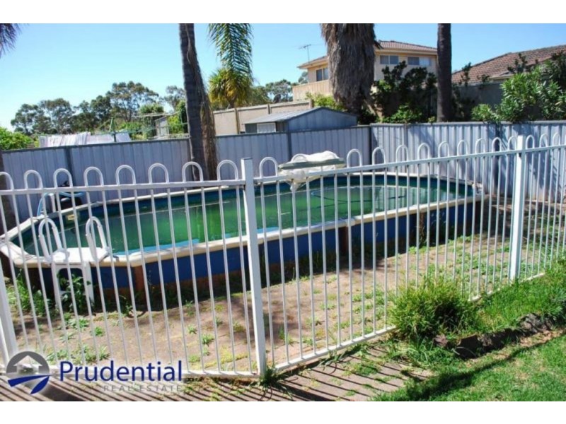 10 Warrina Road, Bradbury NSW 2560