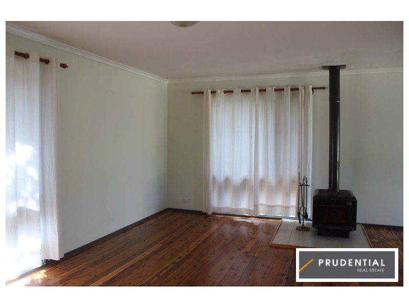 3 Cobb Place, Ambarvale NSW 2560