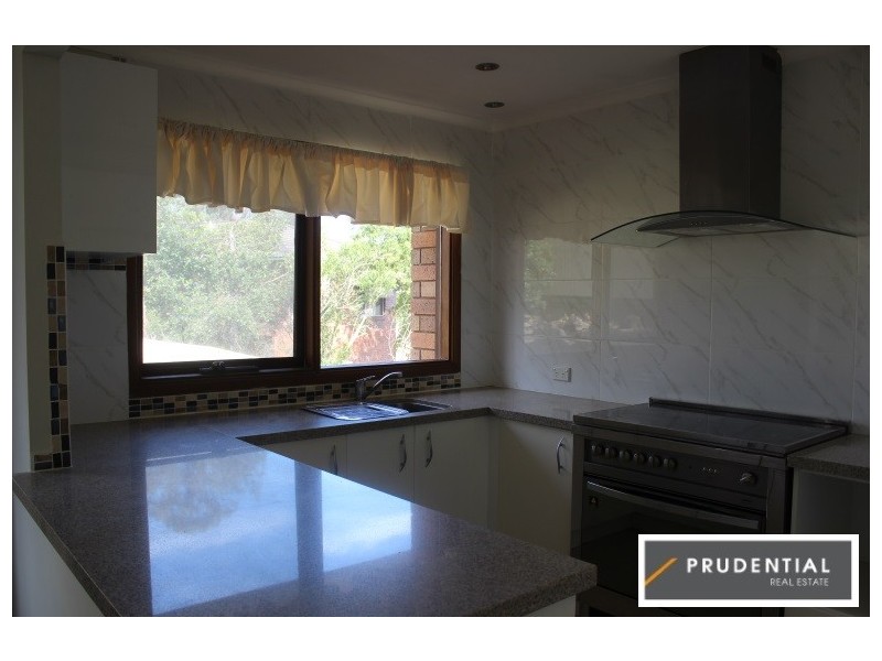 3 Cobb Place, Ambarvale NSW 2560