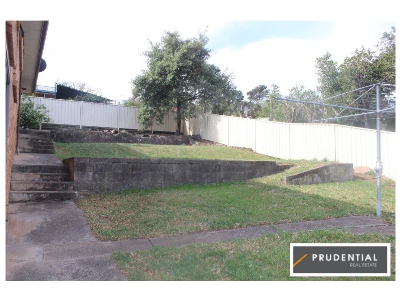 3 Cobb Place, Ambarvale NSW 2560