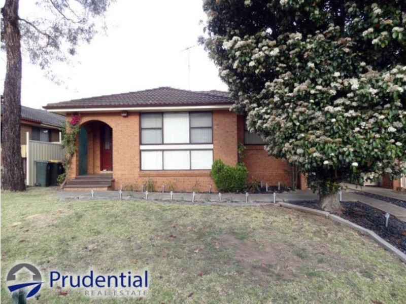 6 Horatio Street, Rosemeadow NSW 2560