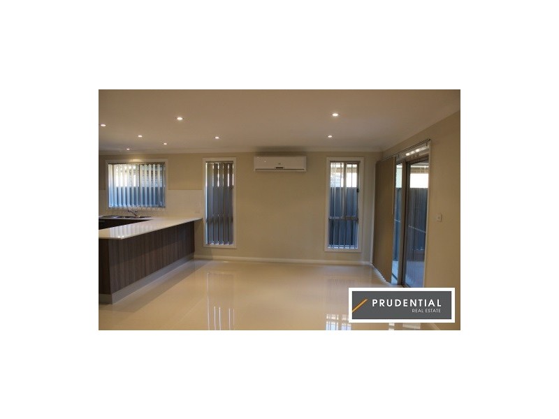 20 Voyager Street, Gregory Hills NSW 2557