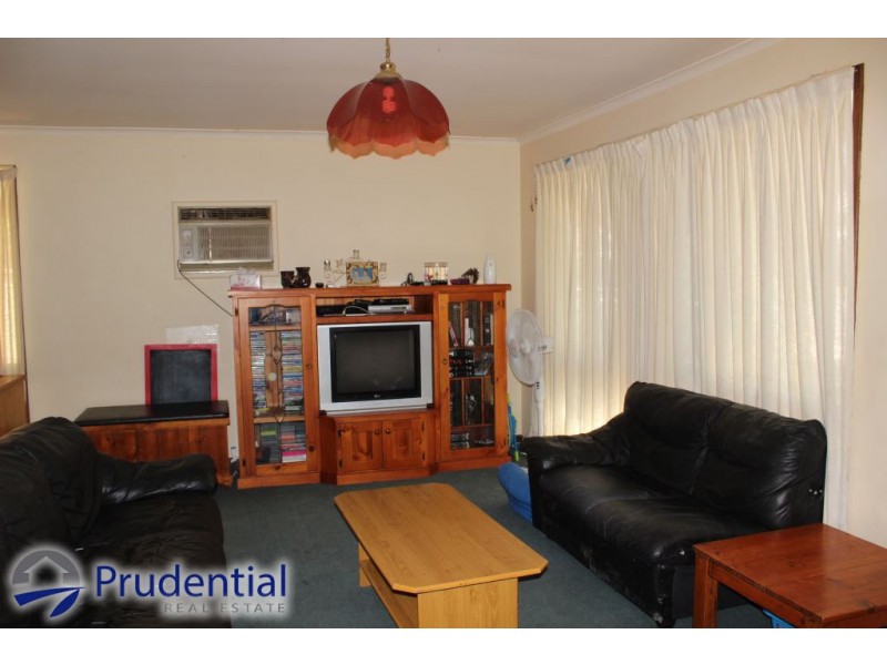 27 Lightwood Street, Ambarvale NSW 2560