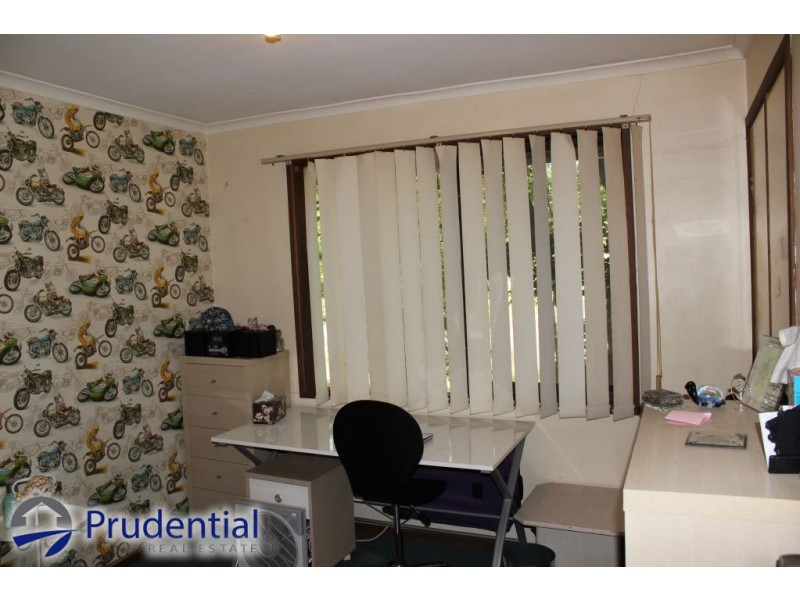 27 Lightwood Street, Ambarvale NSW 2560