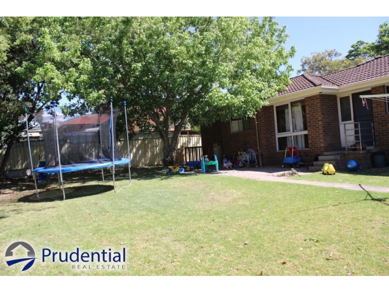 27 Lightwood Street, Ambarvale NSW 2560