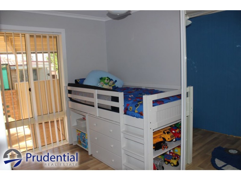 10 Kullaroo Avenue, Bradbury NSW 2560