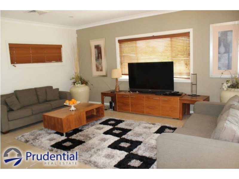 6 Callaway Avenue, Campbelltown NSW 2560