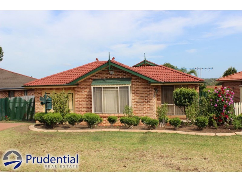 121 Parkholme Circuit, Englorie Park NSW 2560