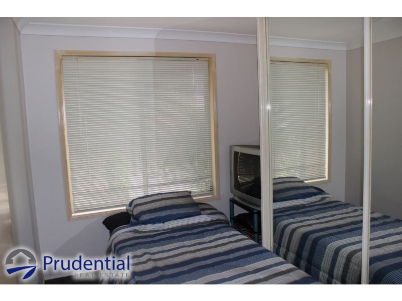 121 Parkholme Circuit, Englorie Park NSW 2560