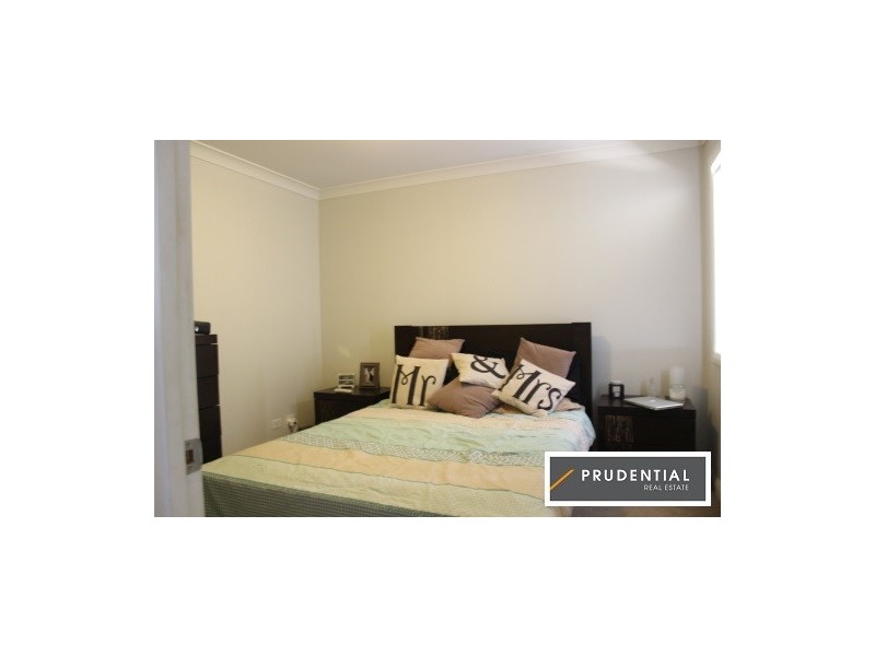 2 Fingal Close, Gregory Hills NSW 2557