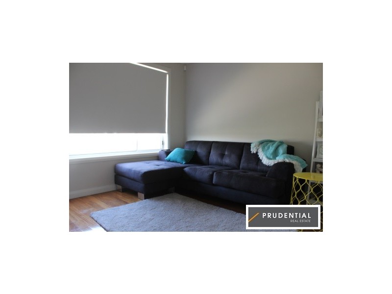 2 Fingal Close, Gregory Hills NSW 2557