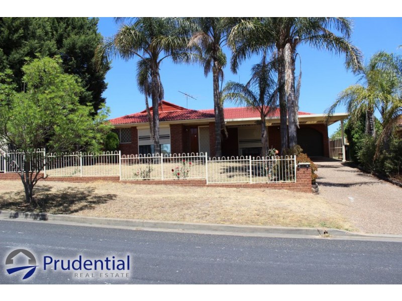 3 Polonius Street, Rosemeadow NSW 2560