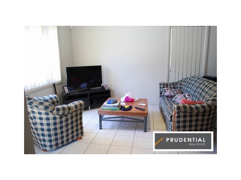 1/219 Gould Road, Eagle Vale NSW 2558