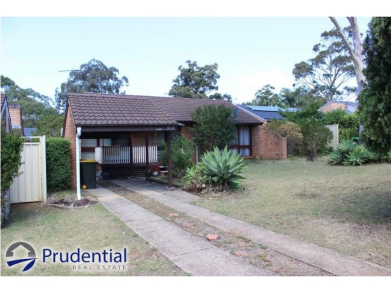 212 The Parkway, Bradbury NSW 2560
