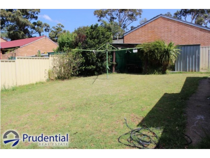 212 The Parkway, Bradbury NSW 2560