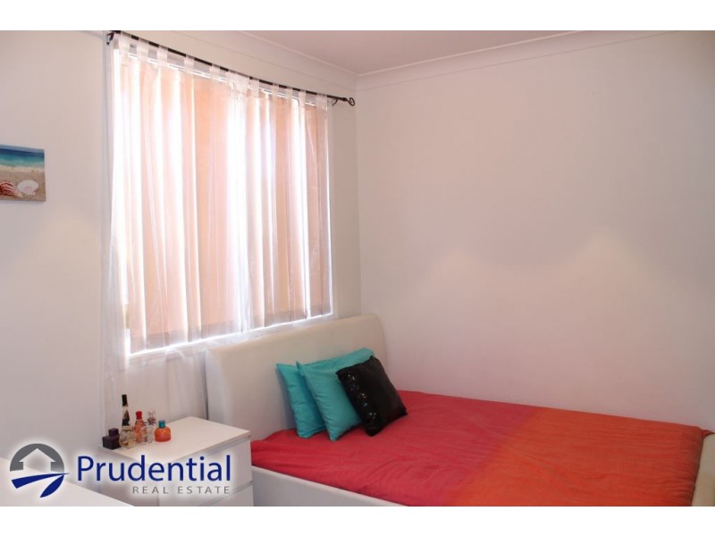 28 Carbasse Crescent, St Helens Park NSW 2560