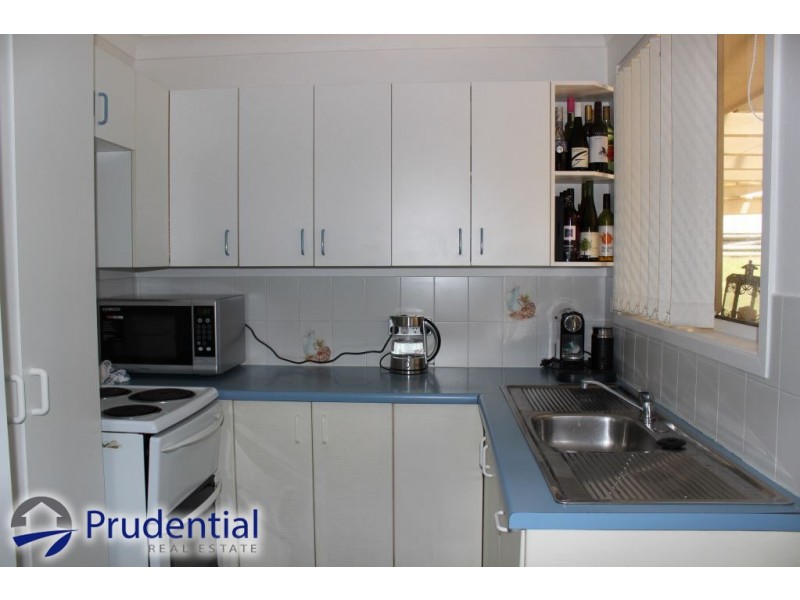 32 Romeo Crescent, Rosemeadow NSW 2560