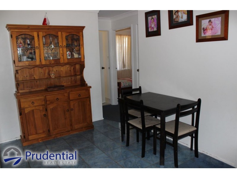 32 Romeo Crescent, Rosemeadow NSW 2560