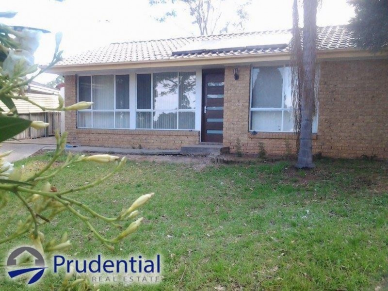 11 Newbury Place, Eagle Vale NSW 2558