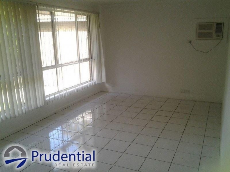 11 Newbury Place, Eagle Vale NSW 2558