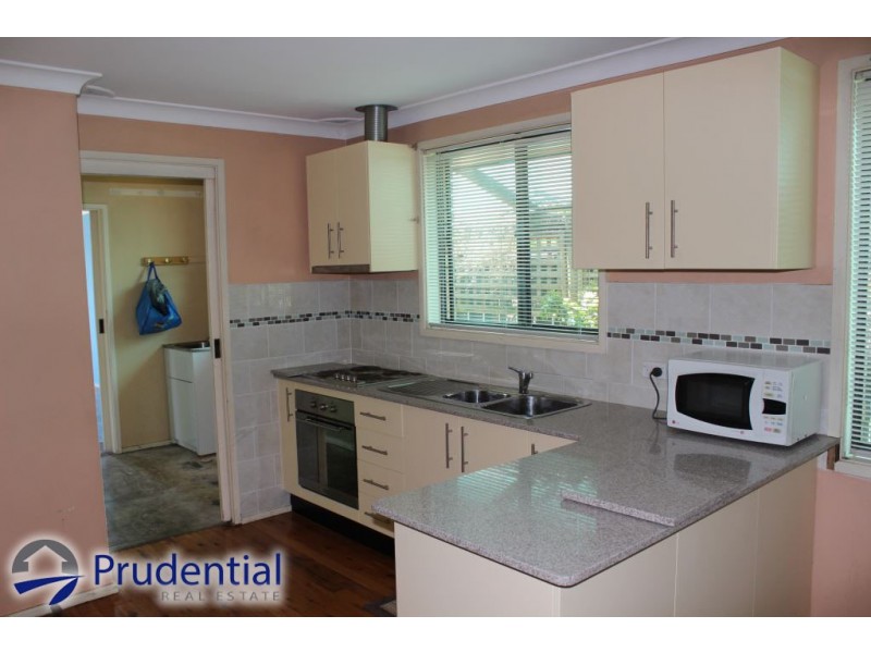 16 Sunart Place, St Andrews NSW 2566