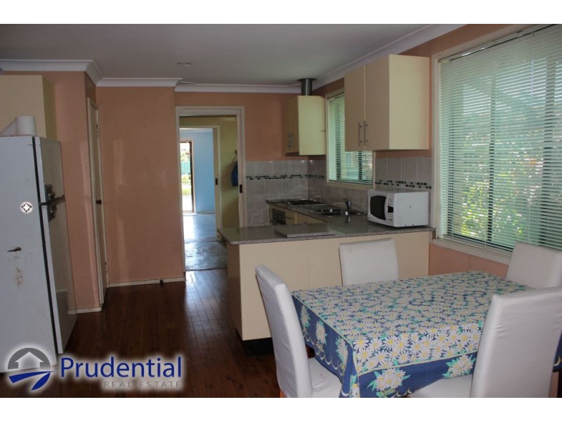 16 Sunart Place, St Andrews NSW 2566
