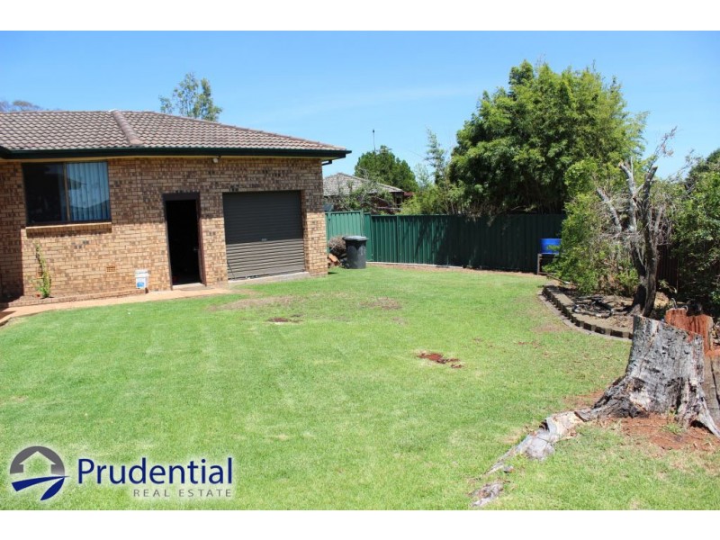 16 Sunart Place, St Andrews NSW 2566
