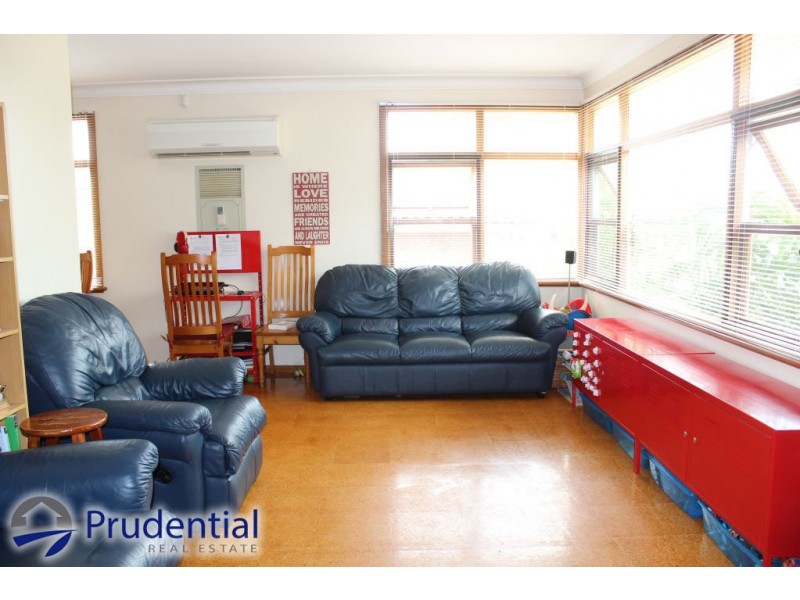 95 The Parkway, Bradbury NSW 2560