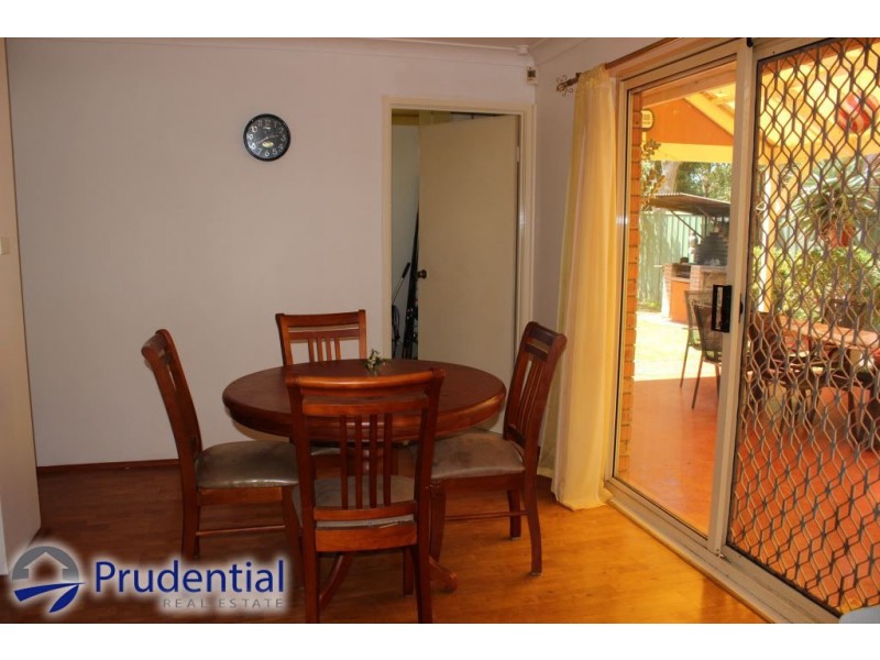 5 Zircon Place, Eagle Vale NSW 2558