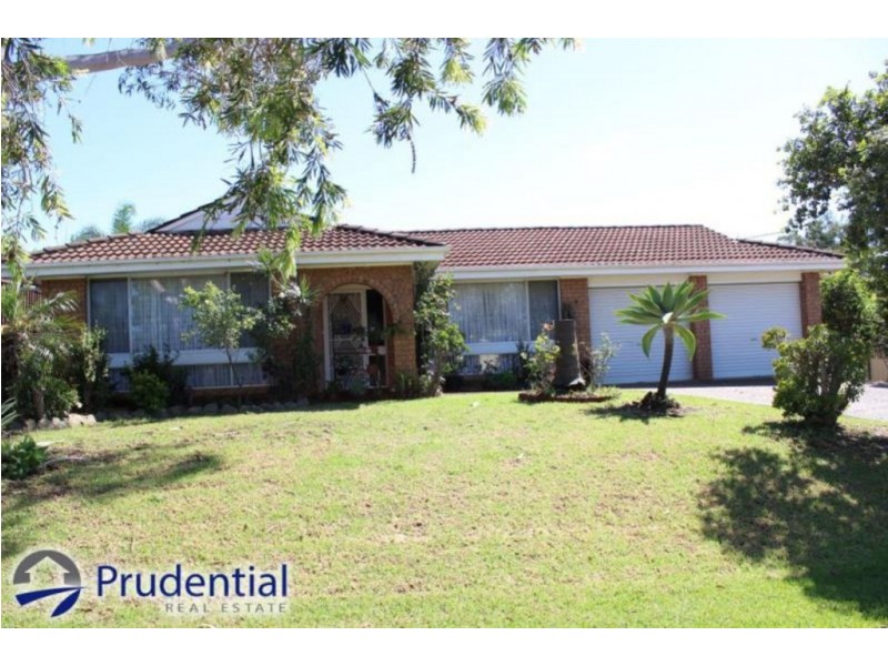 15 Demetrius Road, Rosemeadow NSW 2560