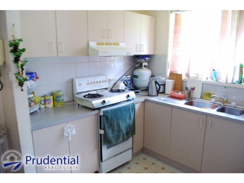 9/6 Westmoreland Road, Minto NSW 2566