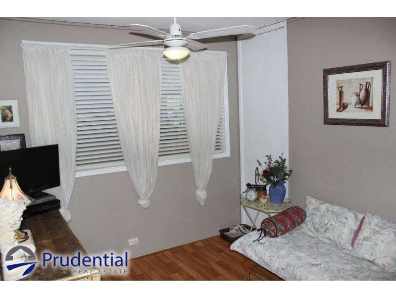 10 Gilmore Avenue, Leumeah NSW 2560