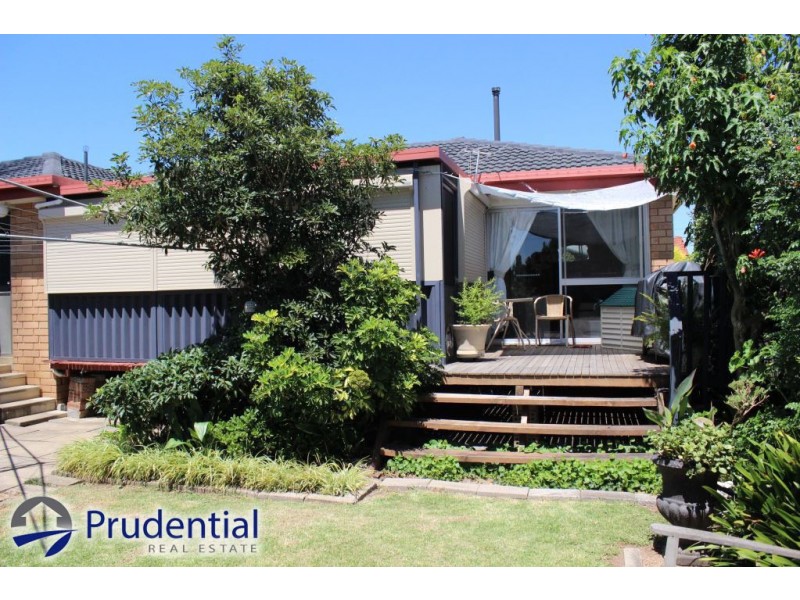 10 Gilmore Avenue, Leumeah NSW 2560